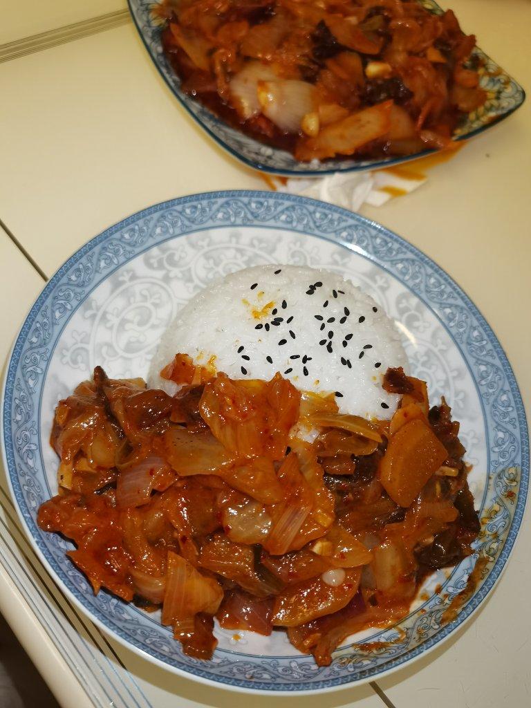 辣白菜炒五花肉
