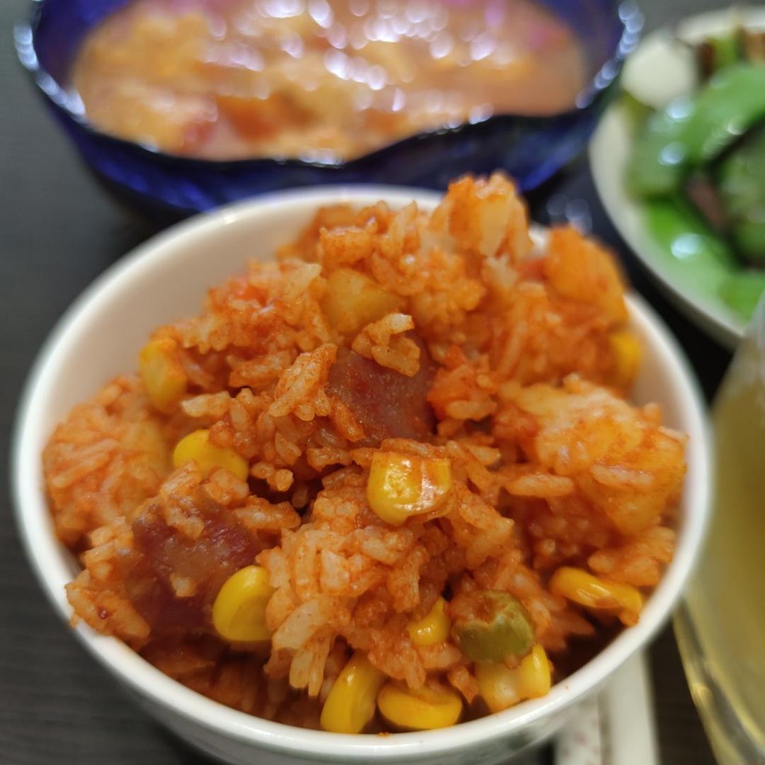 韩式香肠土豆焖饭