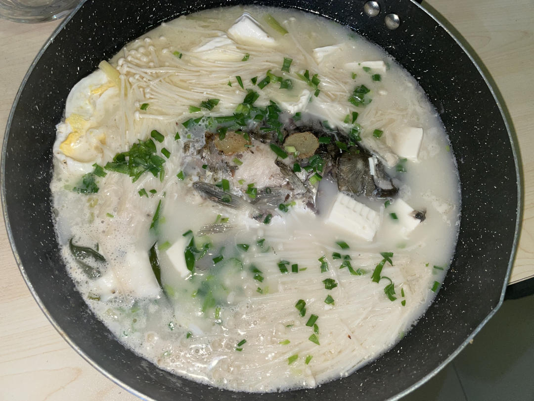 奶白鲫鱼豆腐汤|一条鱼最后的温柔
