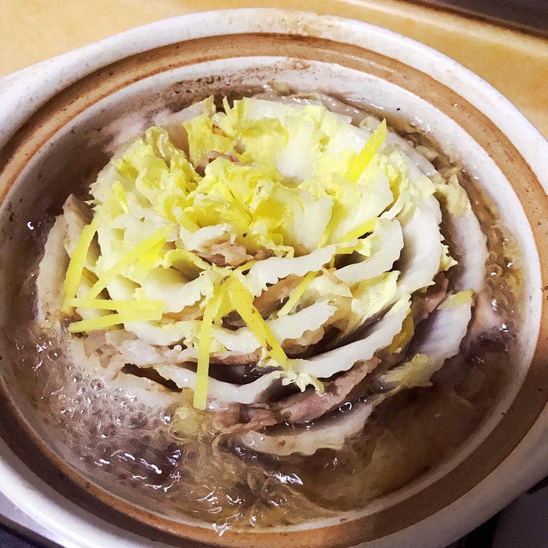yvette豆豆做的豚バラ白菜锅(五花肉白菜锅)