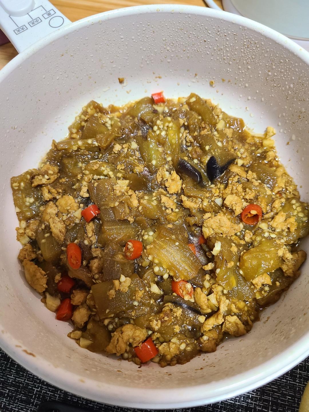 肉沫茄子（非油炸健康版）文末另附万能鱼香汁配方。