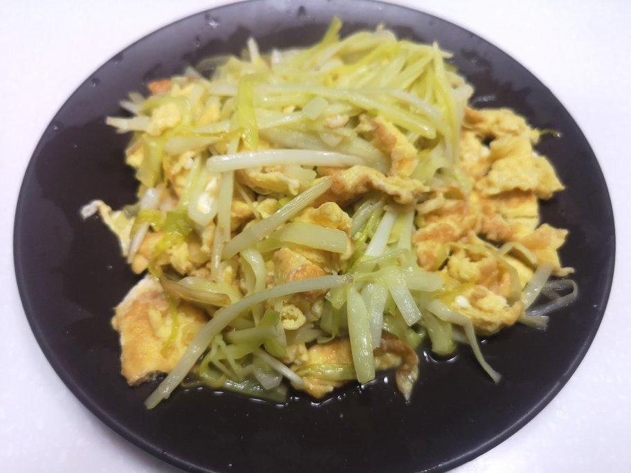 老丁的私房菜－韭黄炒鸡蛋