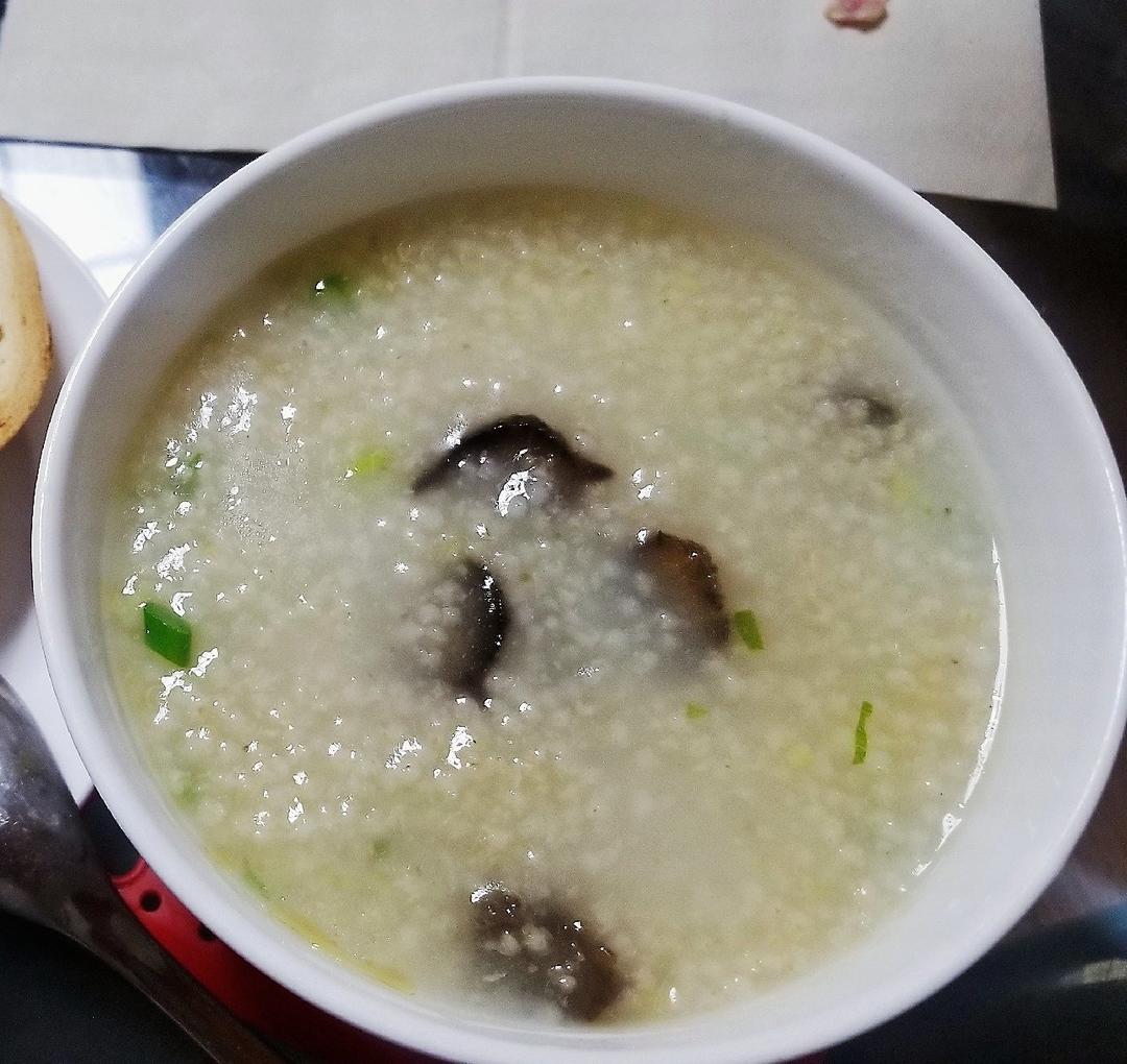 海参小米粥