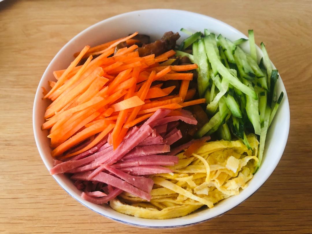 茄子肉末炸酱面