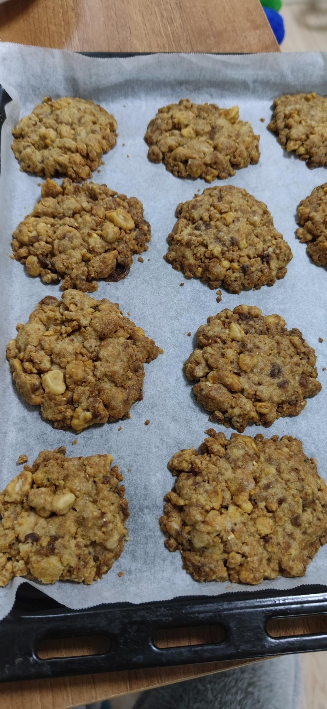 分享一款近期最爱：巧克力核桃曲奇，比趣多多香！