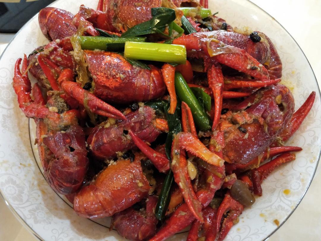 十三香小龙虾【曼食慢语】