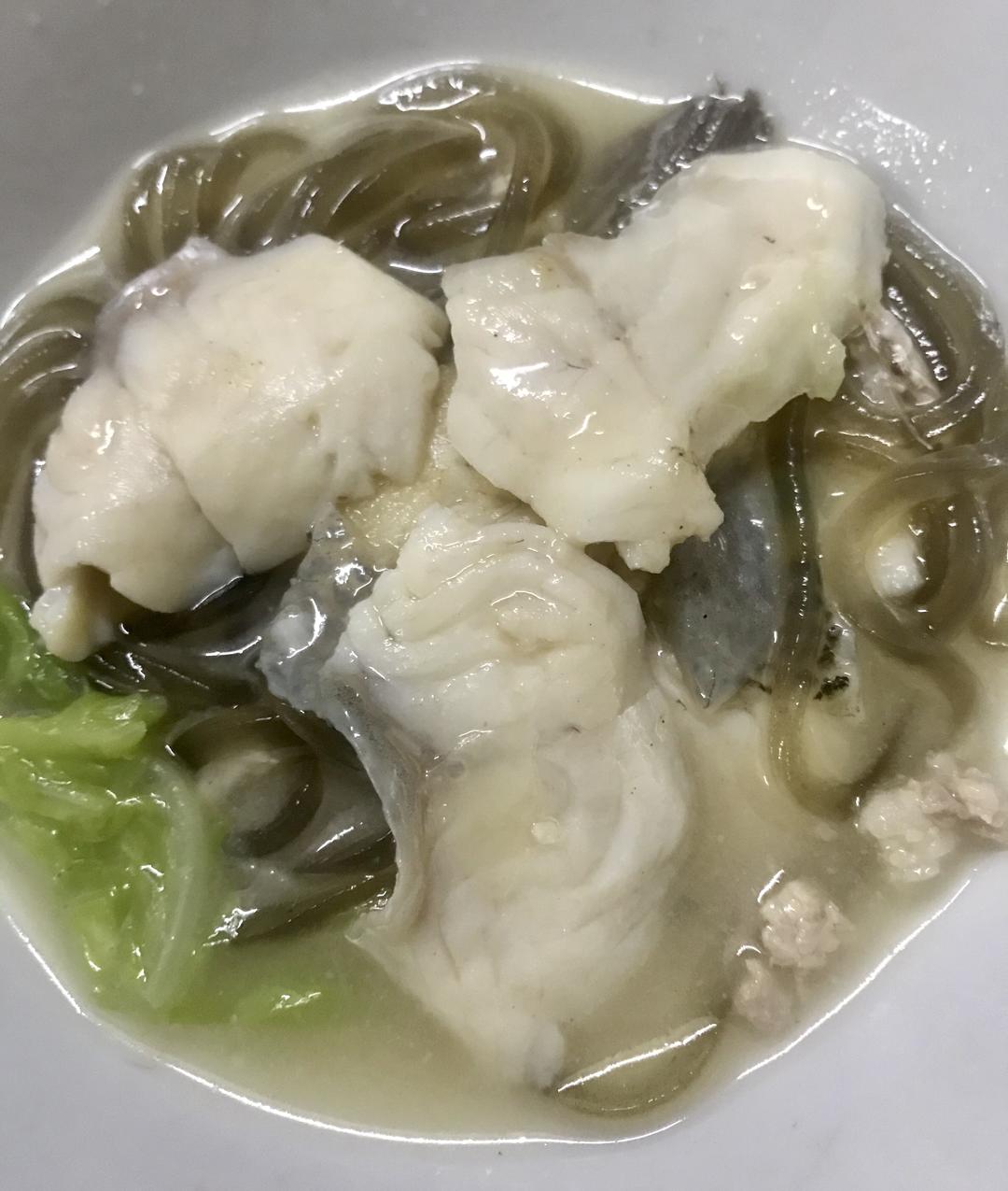 竹荪煨鱼片的做法