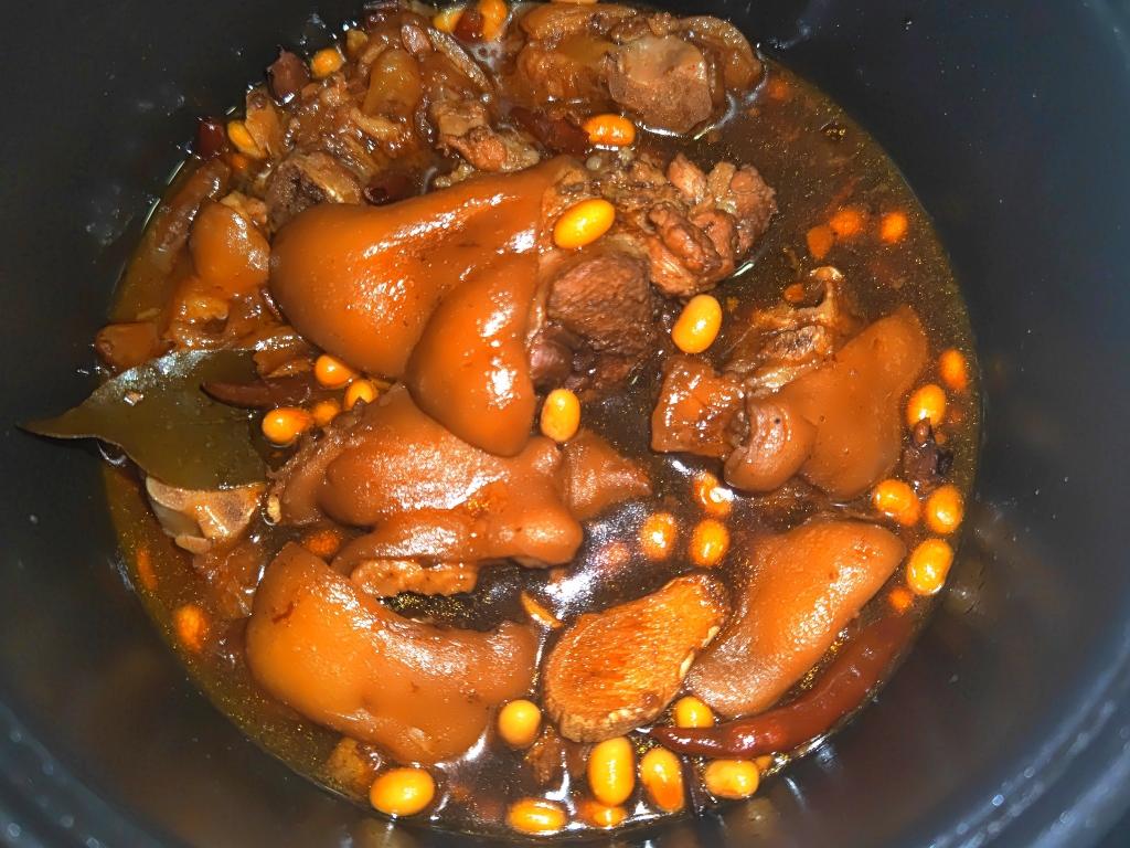 黄豆焖猪蹄（电饭煲）