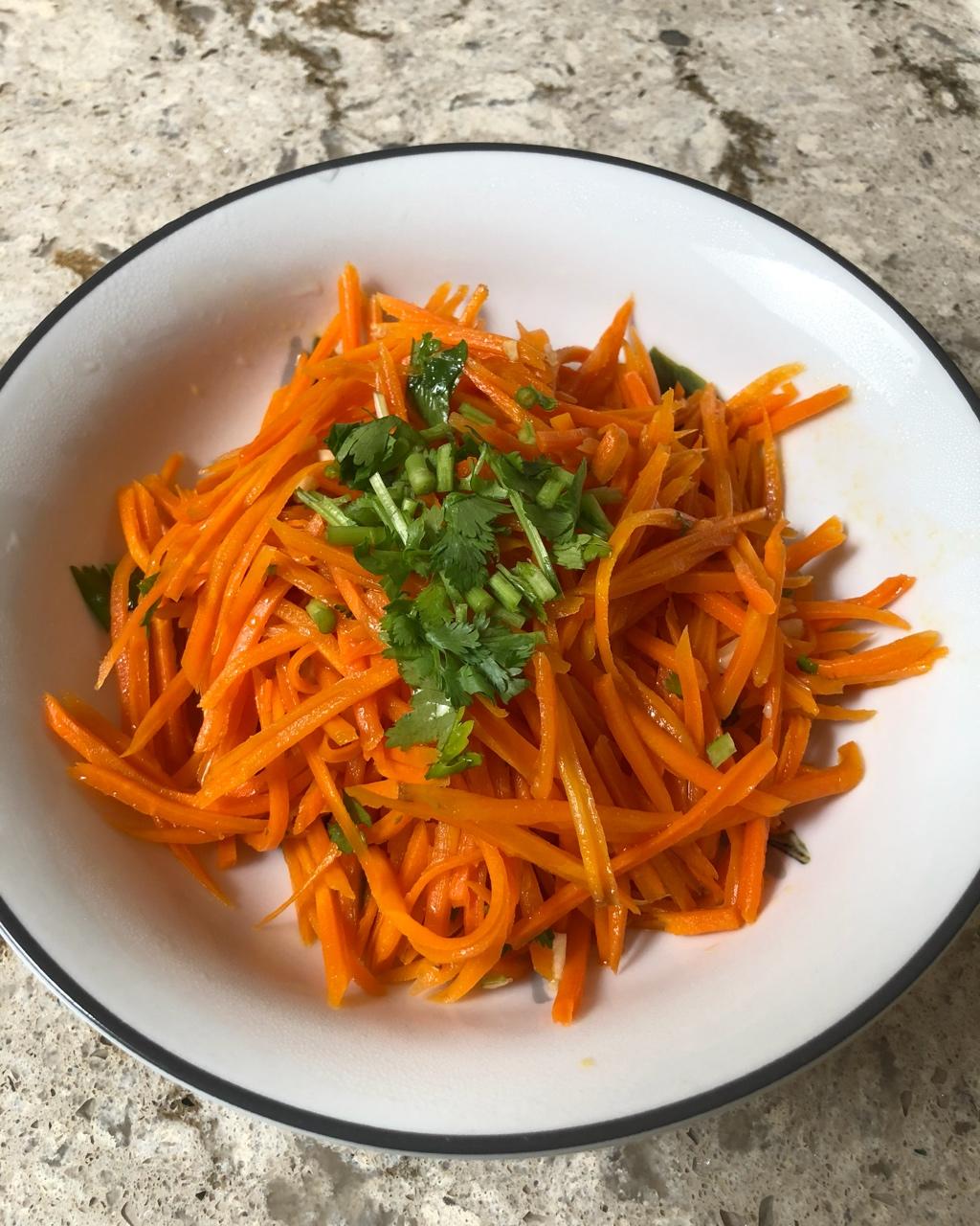 喵熊啦做的凉拌胡萝卜