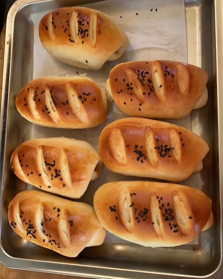 【冬季有肉】美味烤肠面包