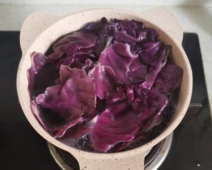 辅食-紫甘蓝苹果泥米粉的做法 步骤2