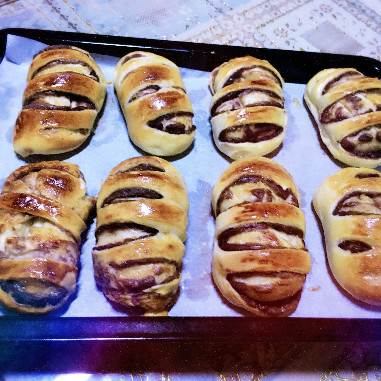 红豆沙面包卷——好吃得不得了#皮黑森林#