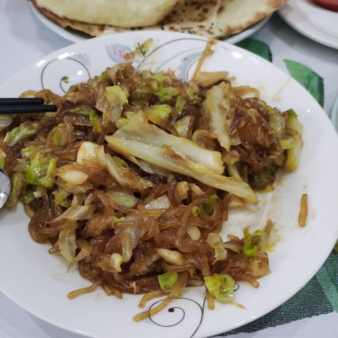 包菜炒粉丝