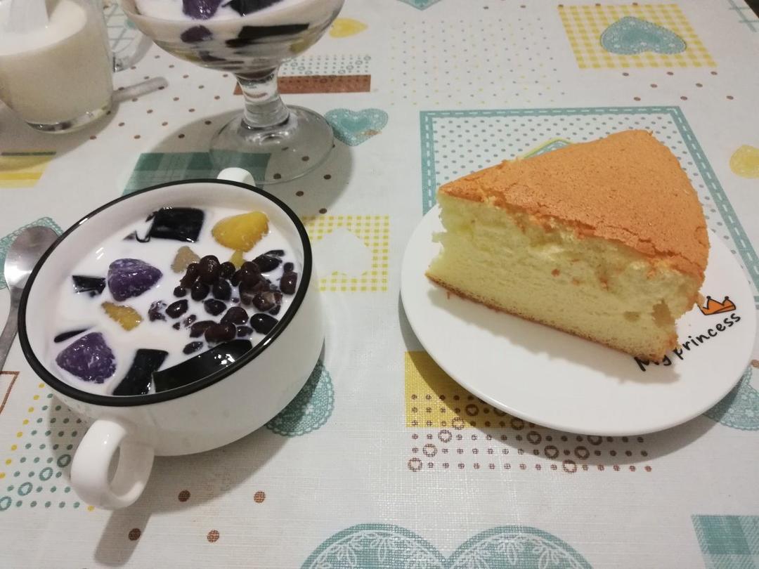 红豆芋圆椰奶烧仙草