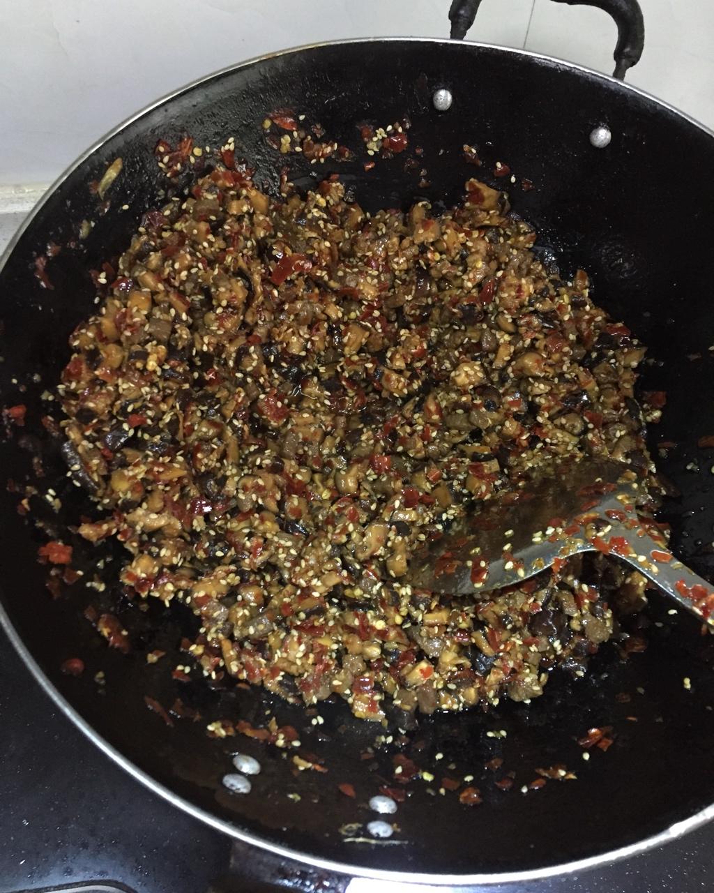 独家秘制香菇牛肉酱