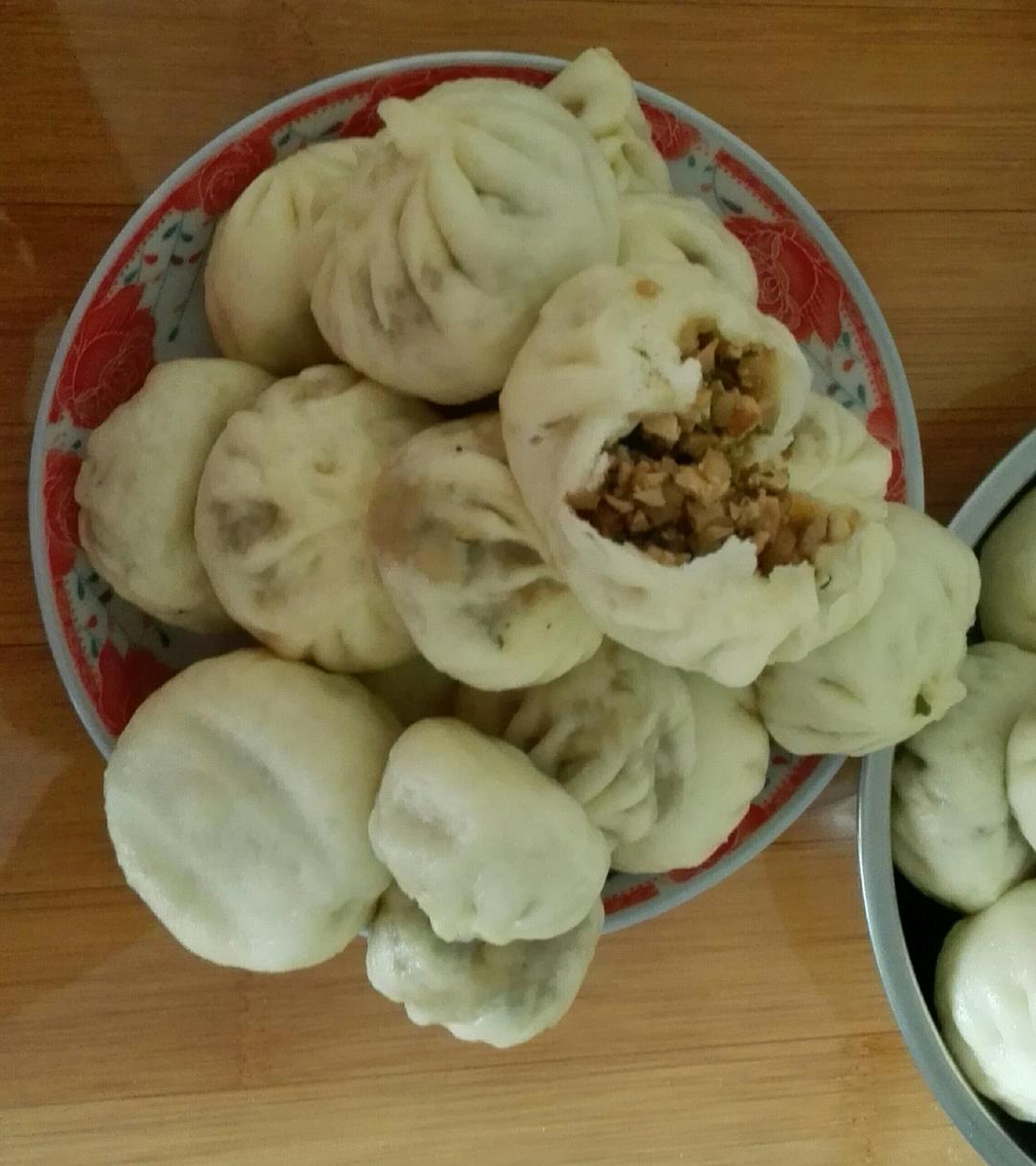 湛玉做的香干莲藕素包子(附视频.一次性发酵)