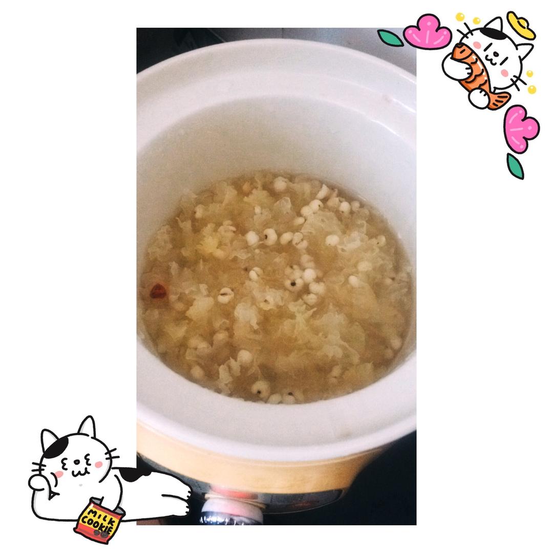 薏仁莲子银耳羹