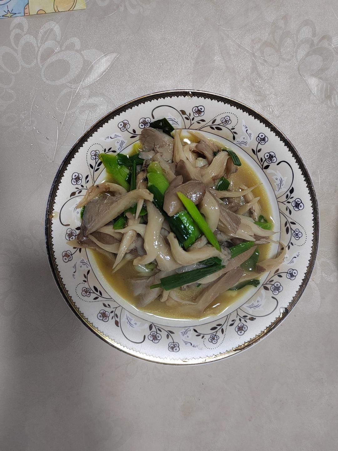 家常平菇炒大蒜