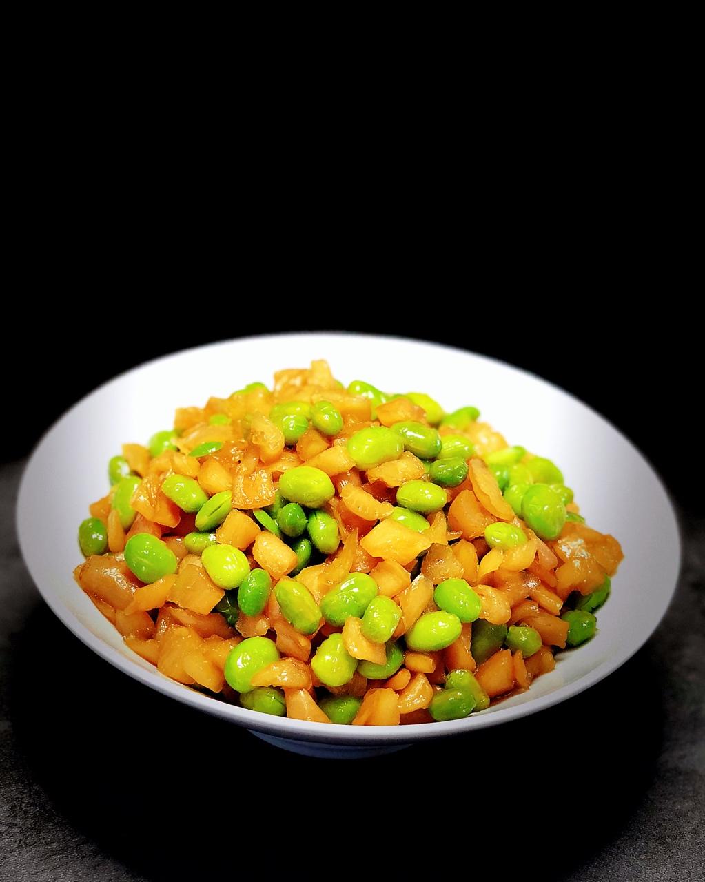 鹏妈在奔跑做的萝卜干炒毛豆