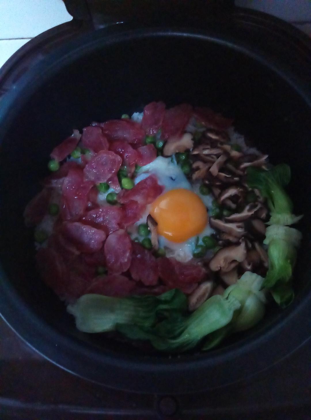 【电饭煲腊肠煲仔饭】