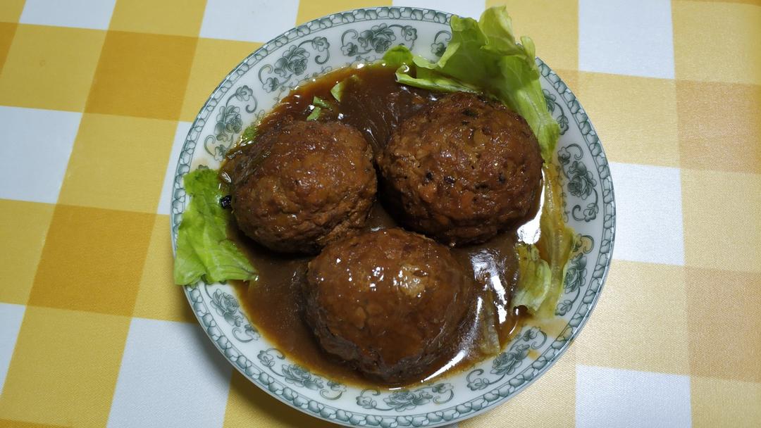 四喜丸子（红烧狮子头）