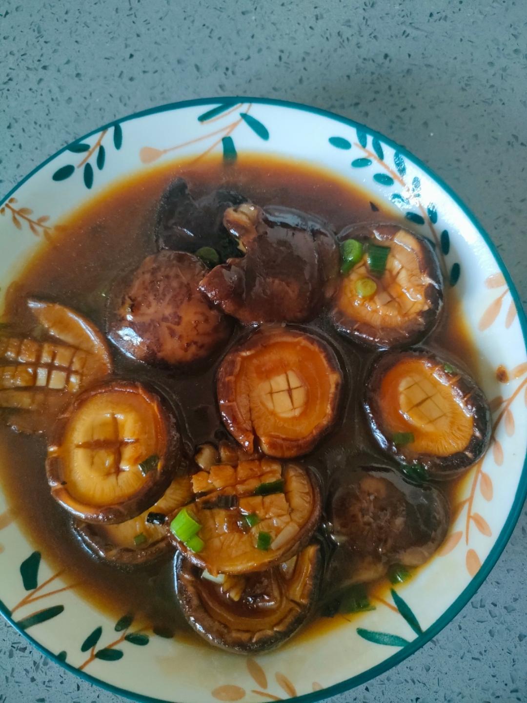 鲜嫩多汁，比鲍鱼还好吃红烧香菇