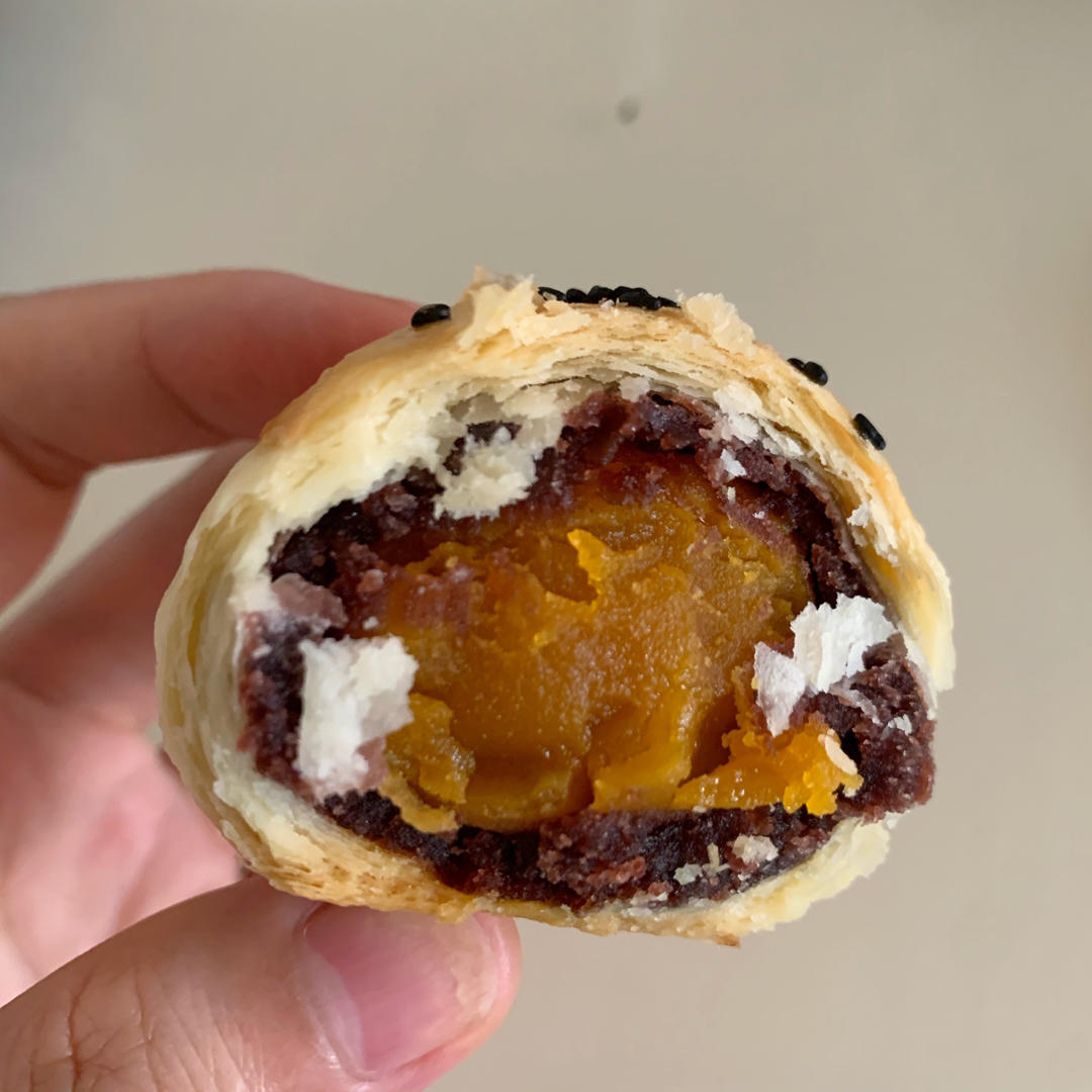 蛋黄酥酥酥（超级奶香黄油版）