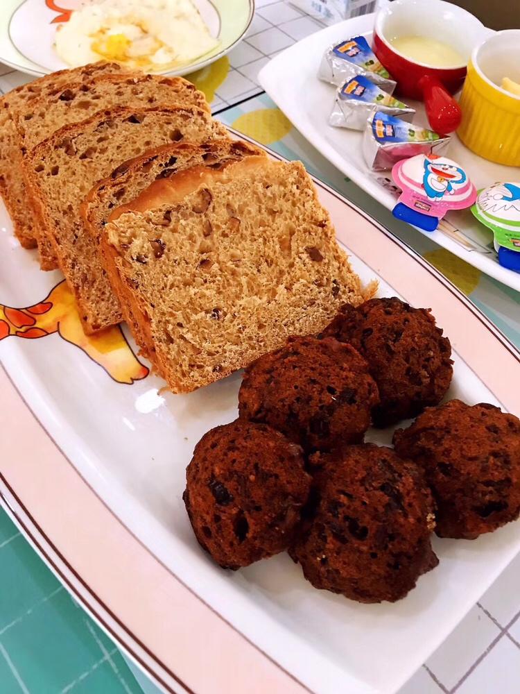 味道很惊艳的红糖红枣吐司的做法