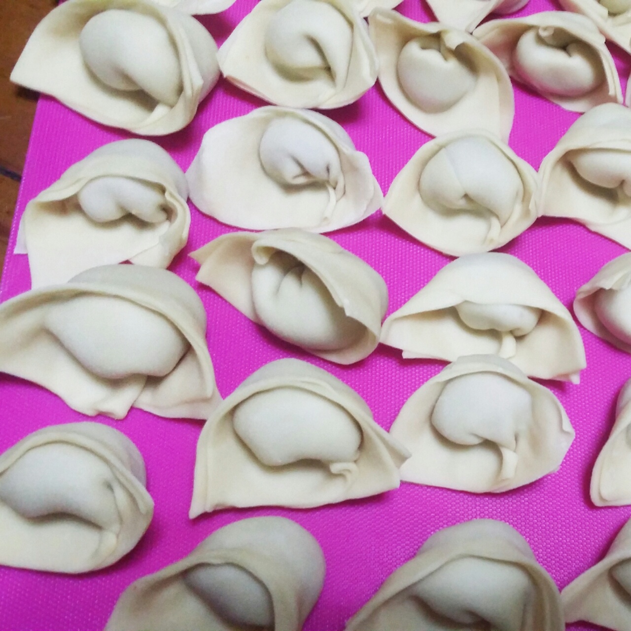 元宝馄饨的包法