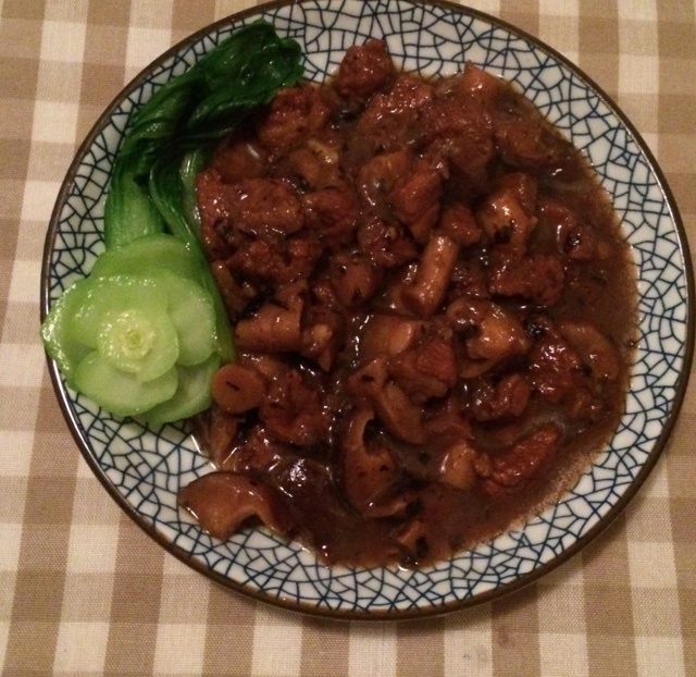 洋葱酥卤肉饭