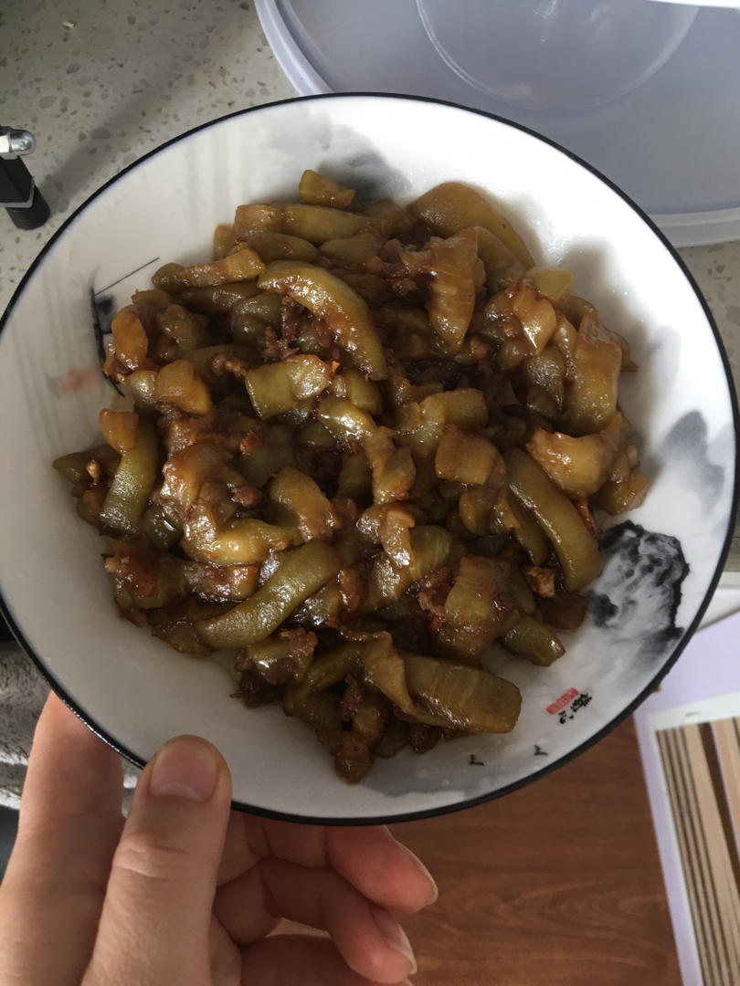 肉末茄子（不辣的非正宗鱼香茄子）