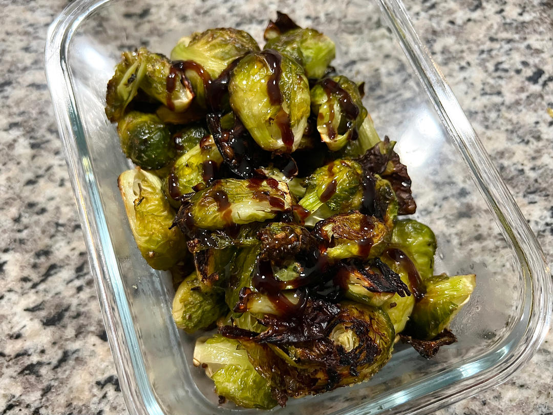 酸甜烤孢子甘蓝 ｜ Roasted Brussel Sprouts的做法