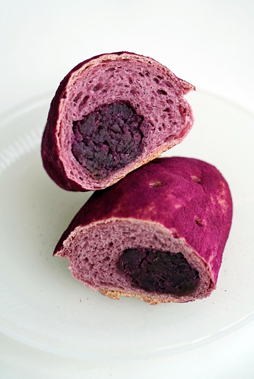 丫头小r做的紫薯面包