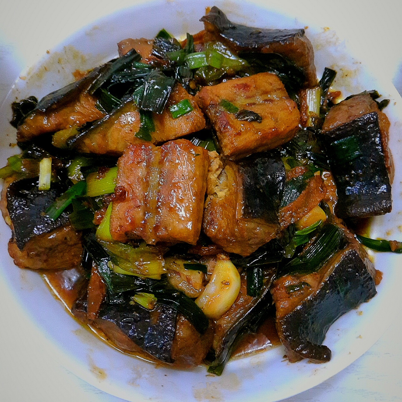 红烧大蒜鲶鱼