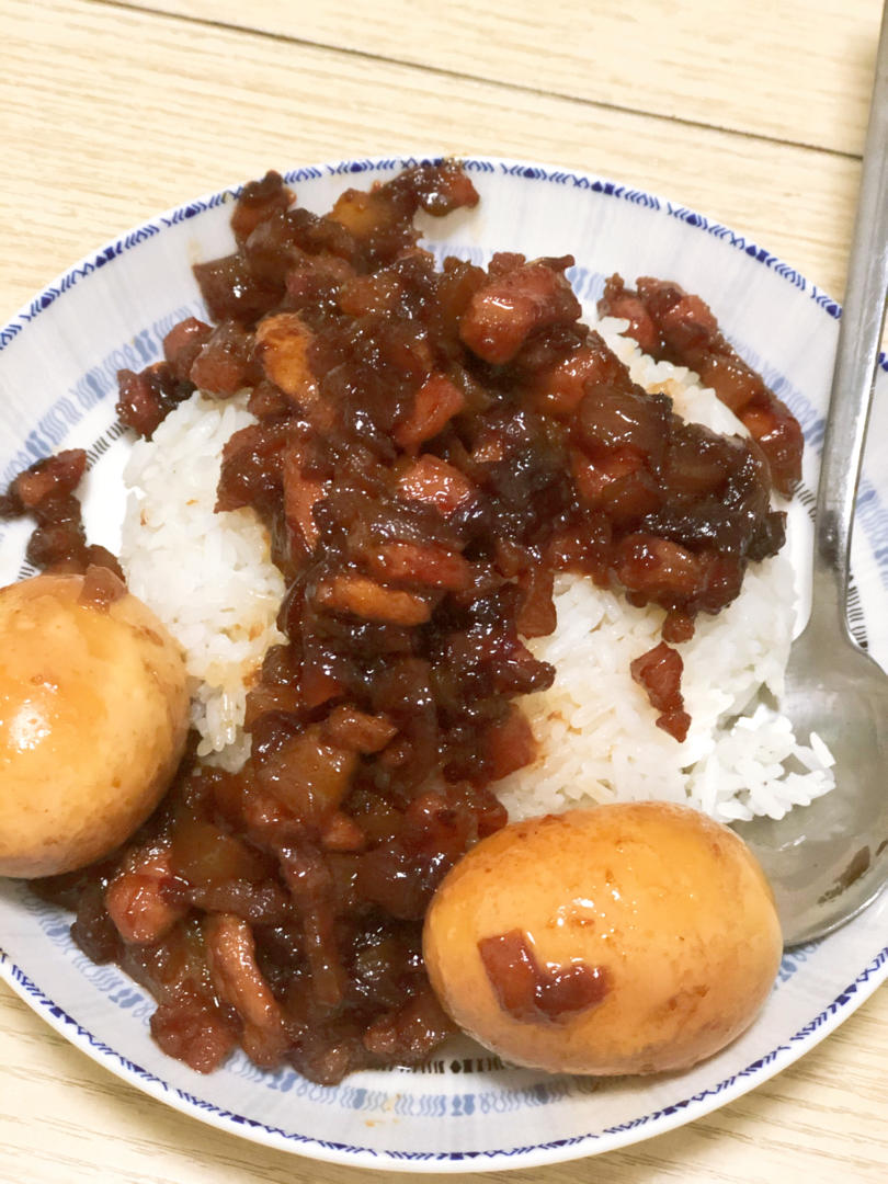 好吃到停不下来的卤肉饭