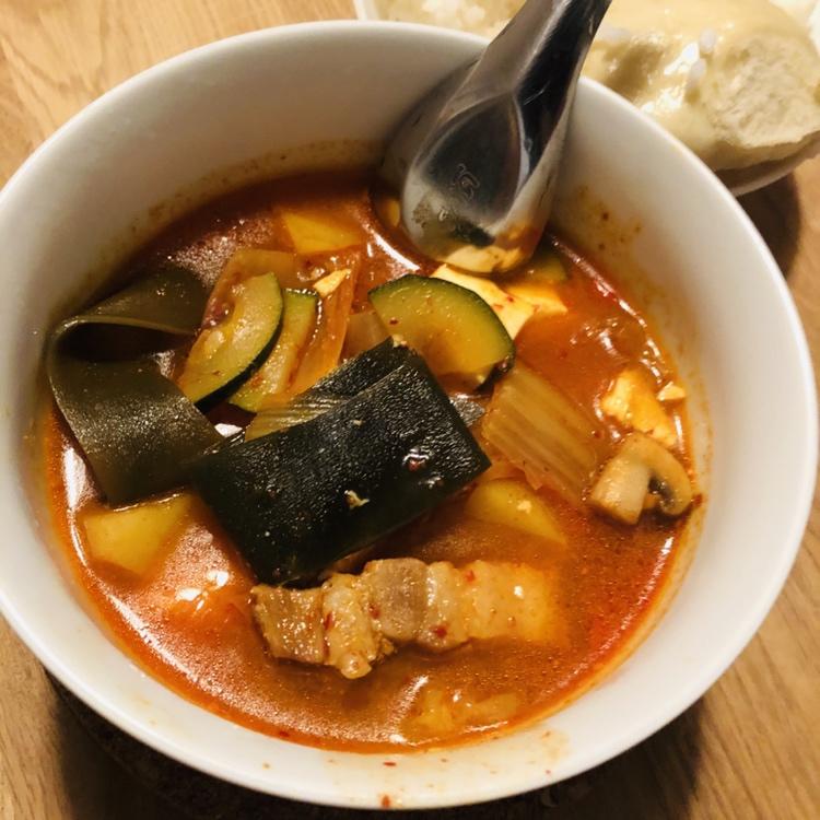 辣白菜豆腐汤