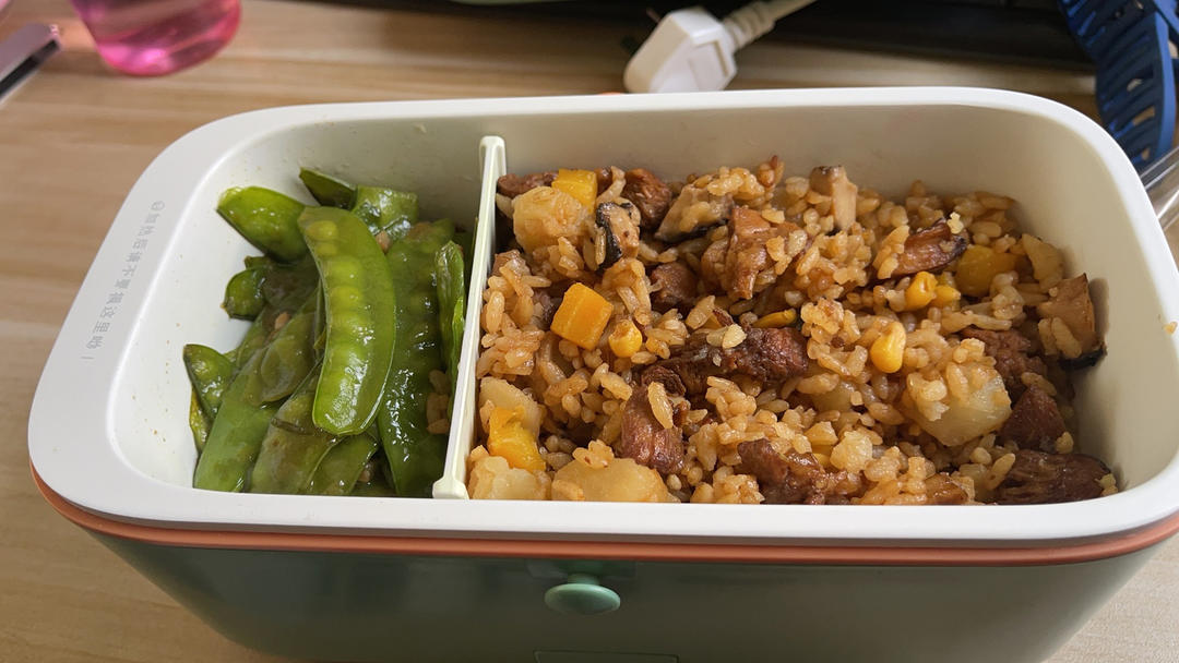 鸡腿焖饭