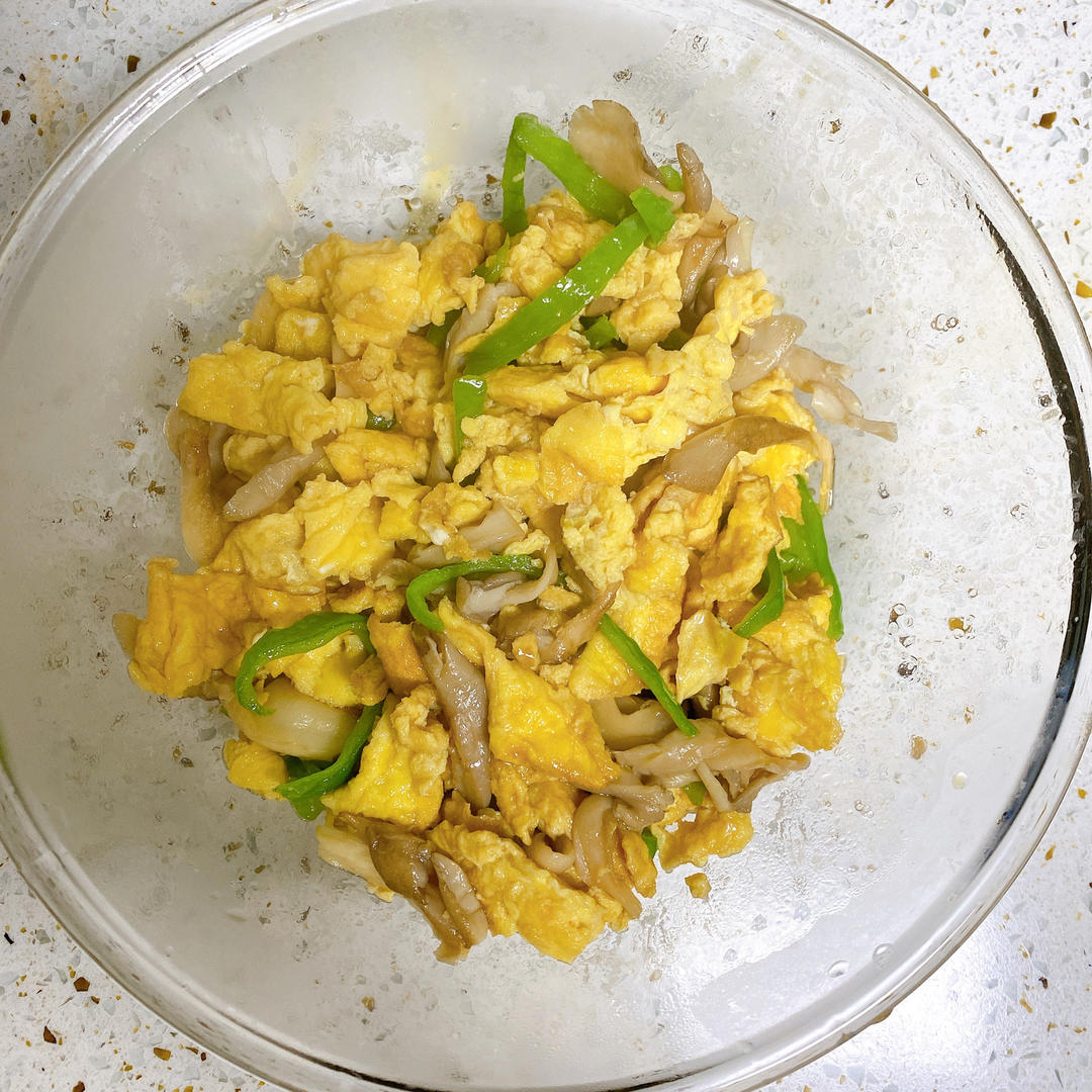 平菇炒鸡蛋