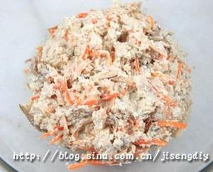 炸鲜虾豆腐紫菜卷的做法 步骤4