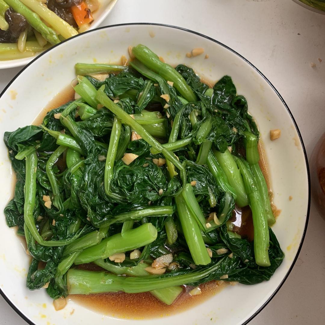 白灼蒜蓉广东菜心宴客必选蔬菜