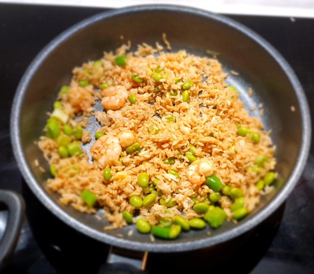 酱油虾仁炒饭