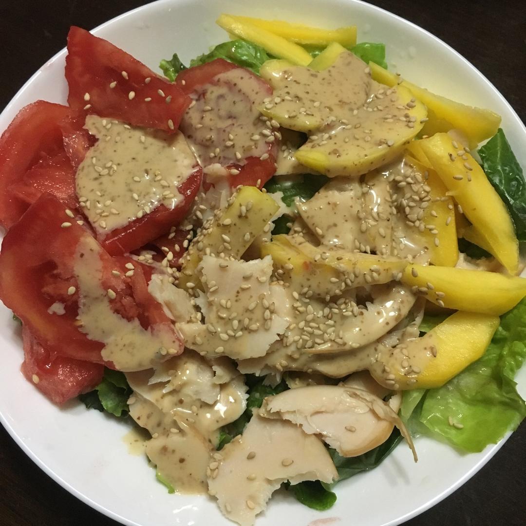 鸡胸肉蔬菜色拉
