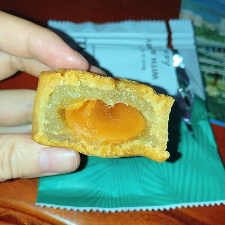 广式莲蓉（豆沙）蛋黄月饼（超详细步骤）