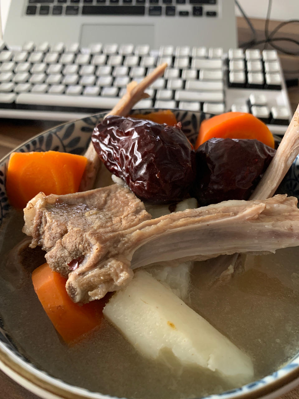 养生山药炖羊排