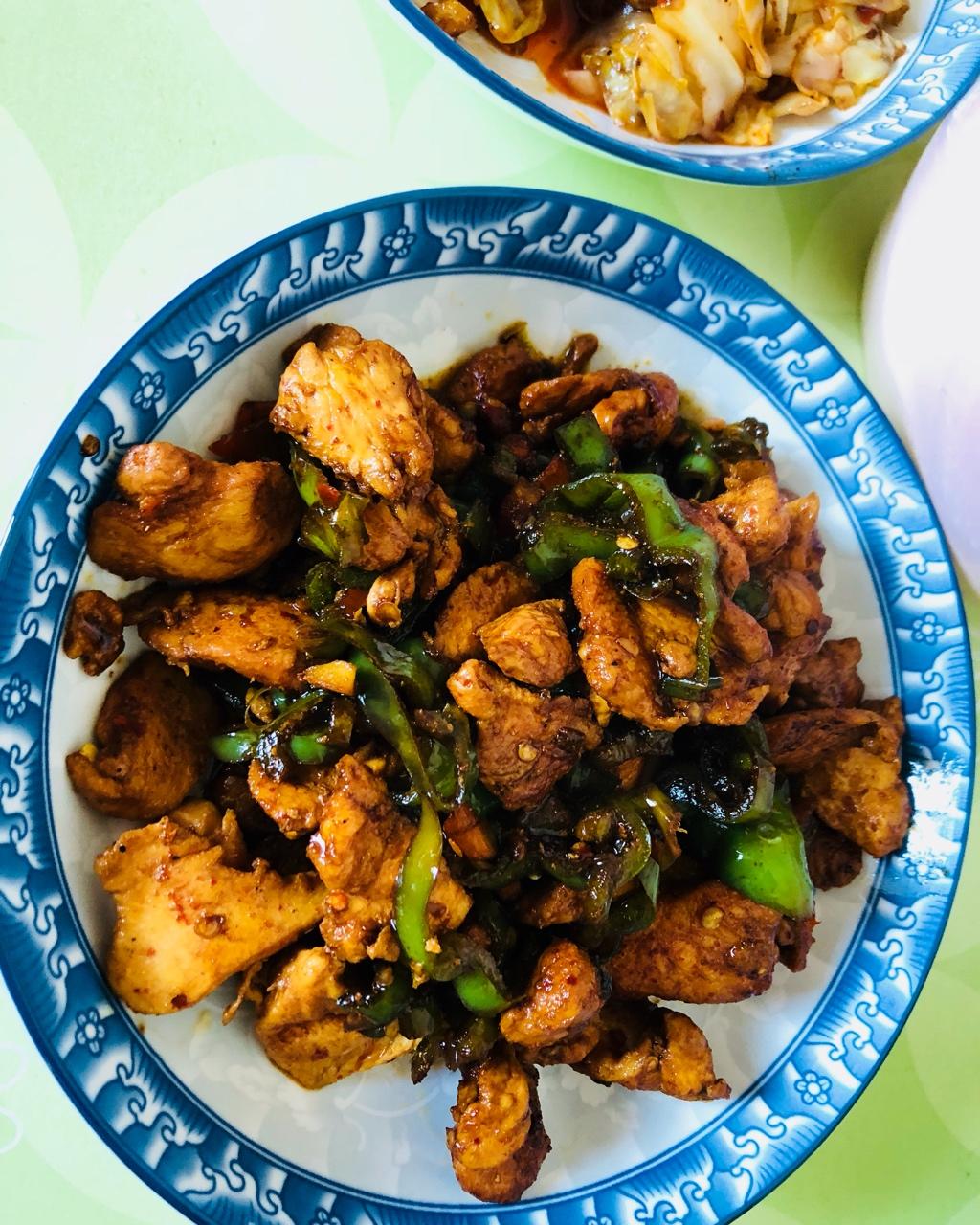 青椒炒鸡脯