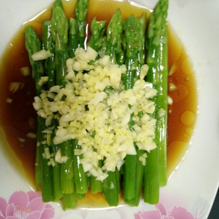 鲜味油淋芦笋