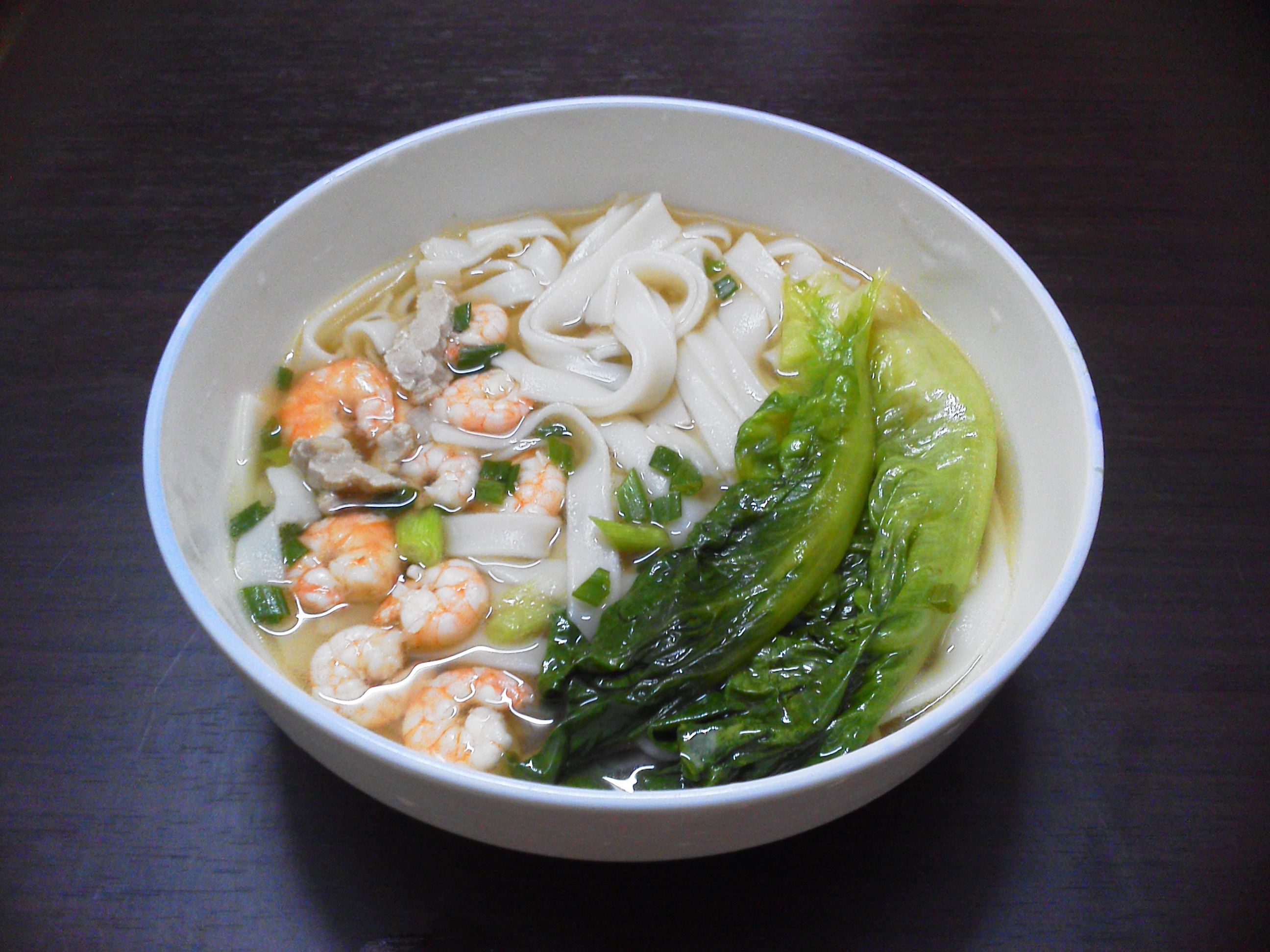 q晴做的鲜虾河粉汤