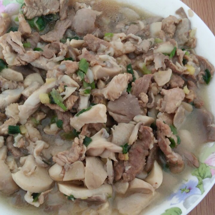 肉炒平菇