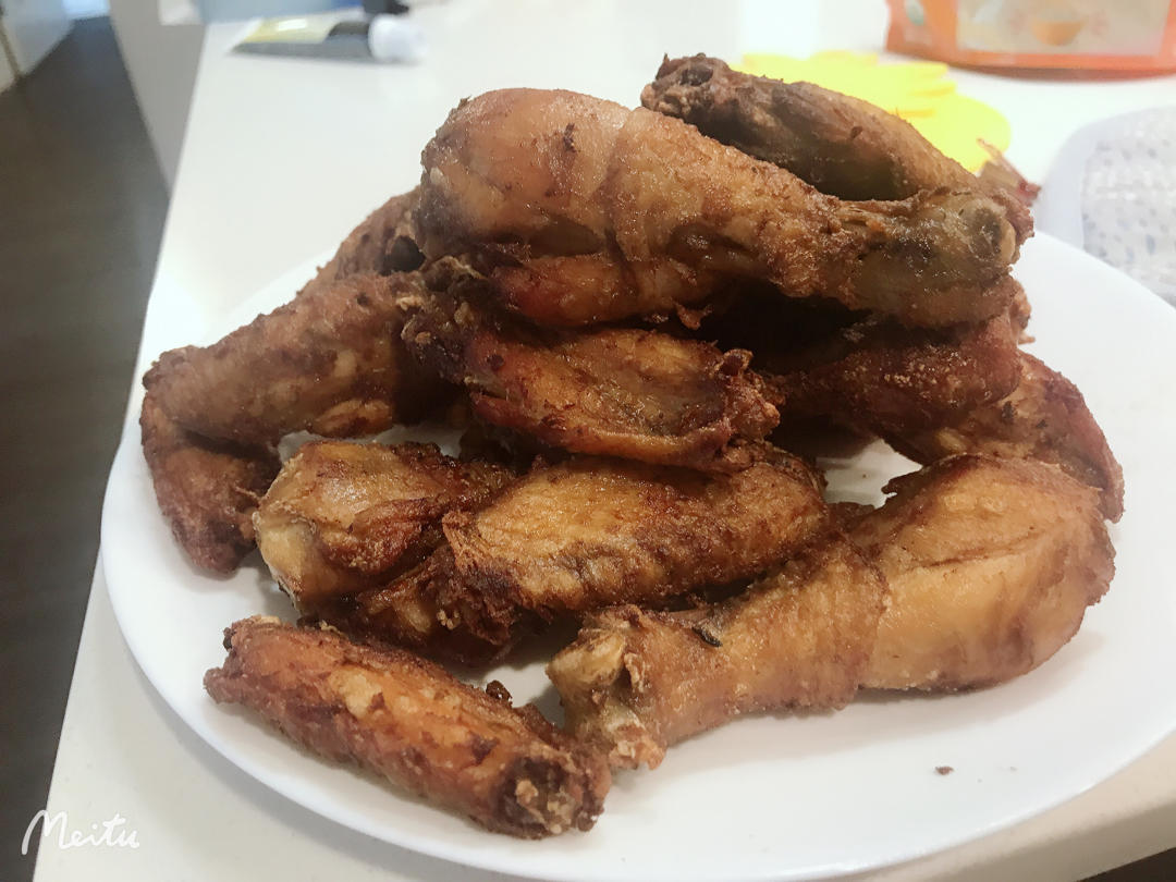 炸鸡翅 Fried Chicken Wings