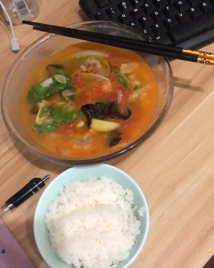 酸汤小酥肉